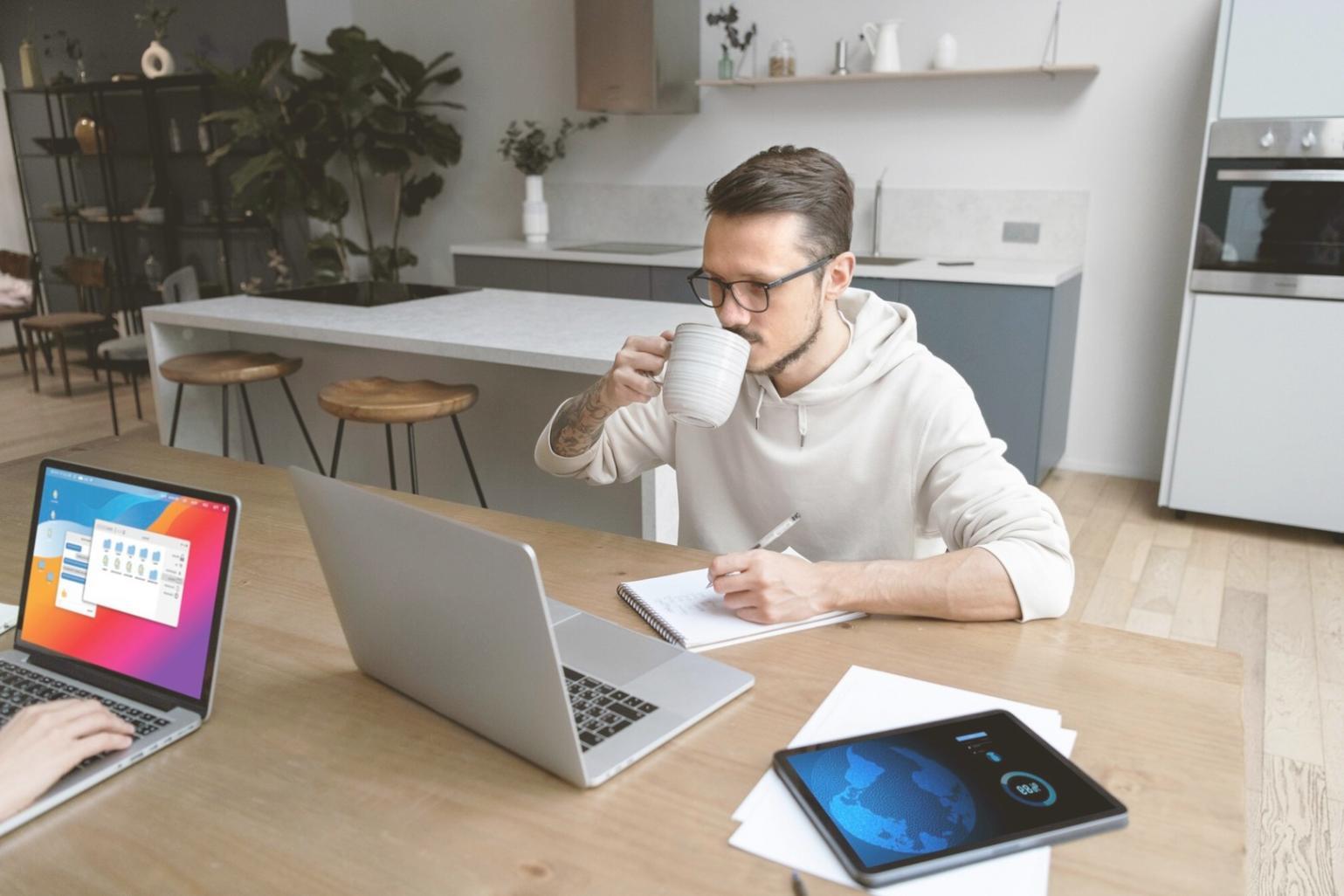 Friedliche Atmosphäre für Entspannungsübungen